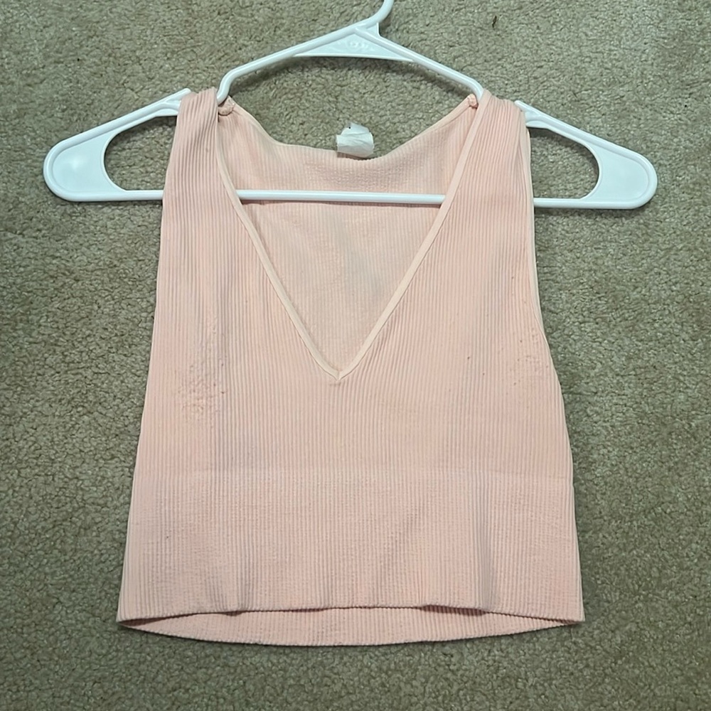 Light pink Nikki Nikki crop tank